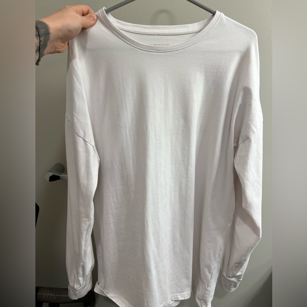 Alphalete long sleeve